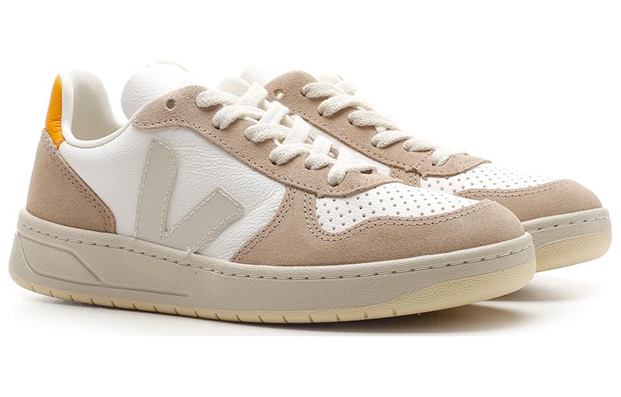 Shop (W) VEJA 'Putih Cokelat' VX0502942