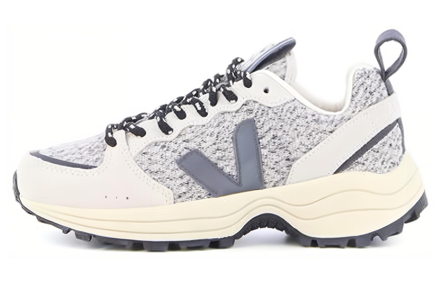 (Women) VEJA Classic 'White Dad Shoes' VT042738A