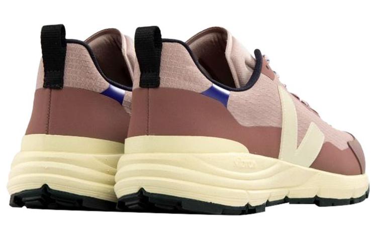 Shop (W) VEJA Baskets Basses Lacées ''Rose'' DR1903363
