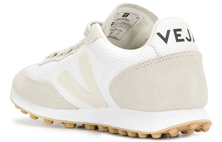 Shop (W) VEJA Rio Branco '舒适透气白色' RBW012382