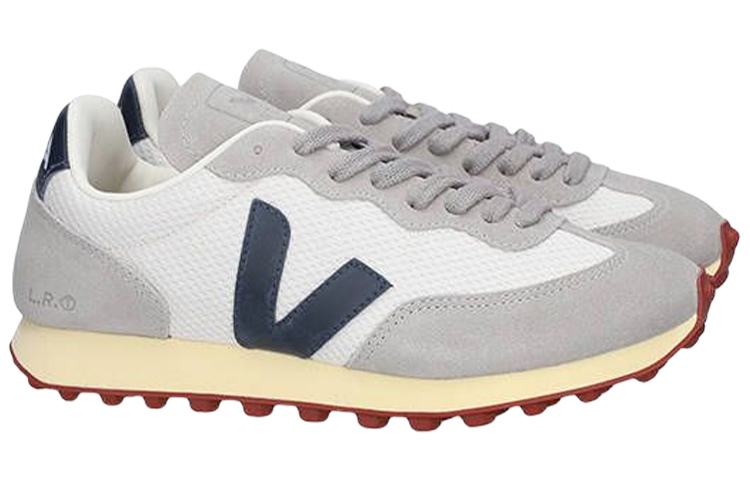 Lookbook (W) VEJA Rio Branco Vintage Runner ''Grau Navy'' RB012866