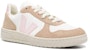(W) VEJA V-10 'Beige Selesa Kasual Rendah' VX0503299