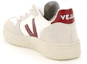Lookbook (W) 베자 V-10 B-메쉬: 다재다능한 편안함 (40 characters) VX011314A