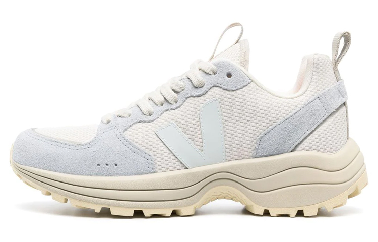 Buy (W) VEJA Venturi Alveomesh '砾石薄荷冰' 运动鞋 VT1803176