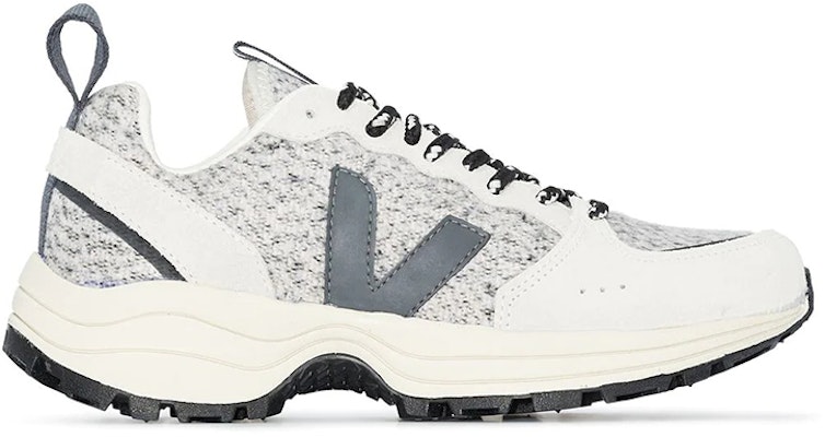 (W) VEJA Venturi Low-Top 'Kelabu Putih' VT042738 Order (W) VEJA Venturi Low-Top 'Kelabu Putih' VT042738