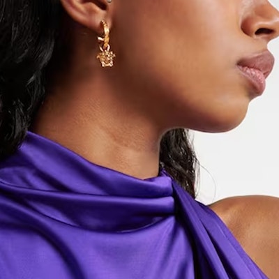 (W) 范思哲 金色黄铜耳环 带标志性图案设计 DG2I135DJMTKVOKVO Sizing (W) 范思哲 金色黄铜耳环 带标志性图案设计 DG2I135DJMTKVOKVO