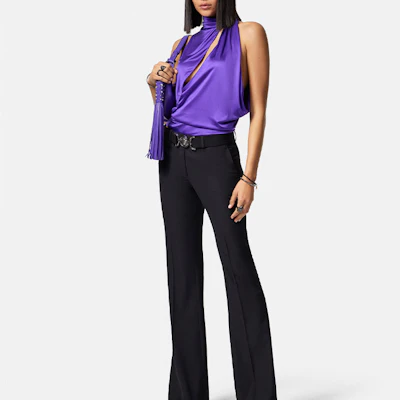 (W) ヴェルサーチ ソリッドパープル ハルター ノースリーブ カジュアルTシャツ SS23. 1010024-1A00572-1LD60 Lookbook (W) ヴェルサーチ ソリッドパープル ハルター ノースリーブ カジュアルTシャツ SS23. 1010024-1A00572-1LD60