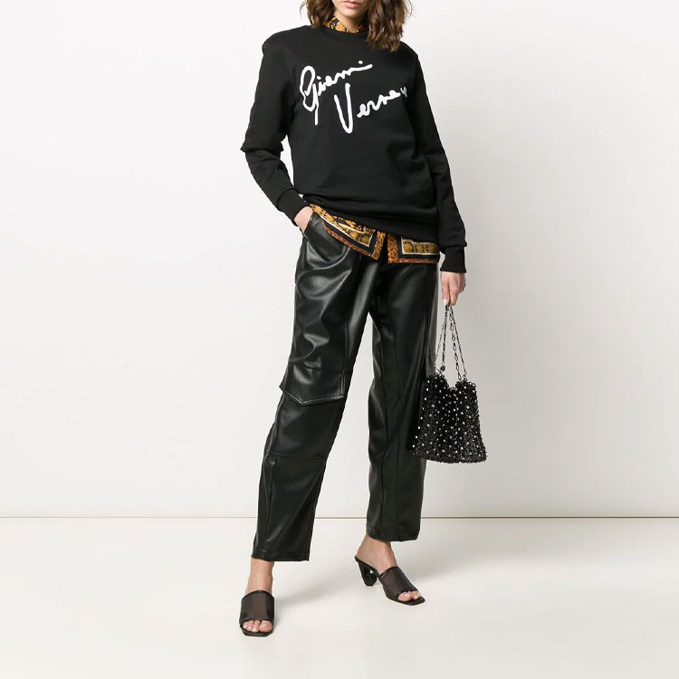 Shop (W) VERSACE Crewneck Sweater Katun Lengan Panjang dengan Motif. A85854-A231242-A1008