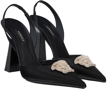(W) Versace Crystal La Medusa 110mm Slingback Pam Sepatu Hitam Satin. 1001207-1A00619_1B000 Lookbook (W) Versace Crystal La Medusa 110mm Slingback Pam Sepatu Hitam Satin. 1001207-1A00619_1B000