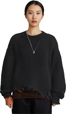 (W) VERSACE Sweater Hitam Lengan Panjang Kesan Lusuh Knit Pullover 1012119-1A08746-1B000 Shop (W) VERSACE Sweater Hitam Lengan Panjang Kesan Lusuh Knit Pullover 1012119-1A08746-1B000