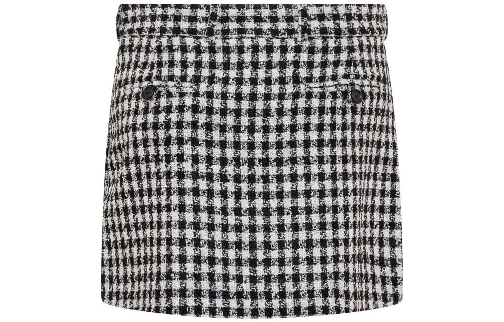 Lookbook (W) 베르사체 FW22 체크 버튼 하이웨이스트 미니 스커트 블랙 화이트. 1007398-1A05334-2W020