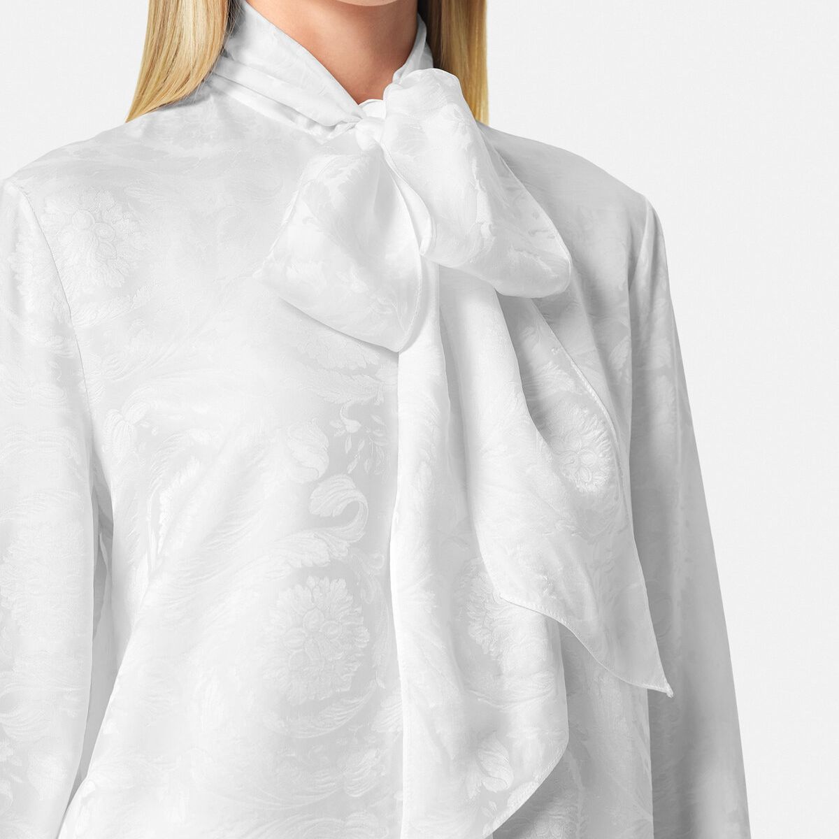 (Women) VERSACE FW23  White Jacquard Long-Sleeve Shirt with Ribbon Collar 1014489-1A10059-1W000 圖 6