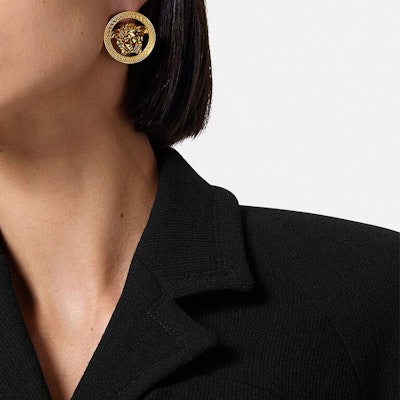 (W) VERSACE Anting Emas dengan Desain Logam Berpola 10163671A006203J000 Shop (W) VERSACE Anting Emas dengan Desain Logam Berpola 10163671A006203J000