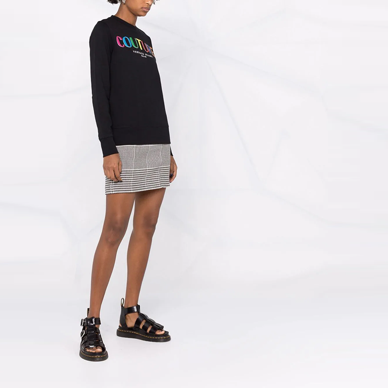 Purchase (W) VERSACE JEANS COUTURE 黑色純棉長袖圓領衛衣 71HAIP04-CF00P-899