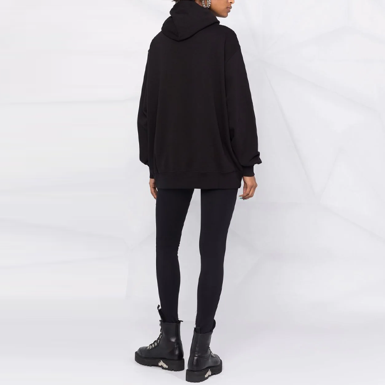 Purchase (W) 베르사체 진 꾸뛰르 FW21 블랙 로고 그래픽 후드티 71HAIP10-CF01P-899