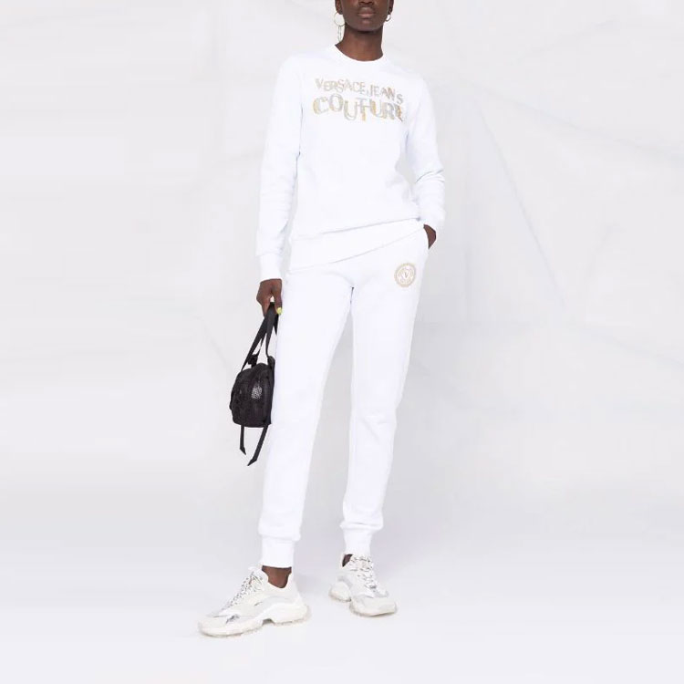 Lookbook (W) ヴェルサーチ ジーンズ クチュール FW21 スパンコール ロゴ クルーネック スウェットシャツ ホワイト 71HAIT02-CF00T-G03