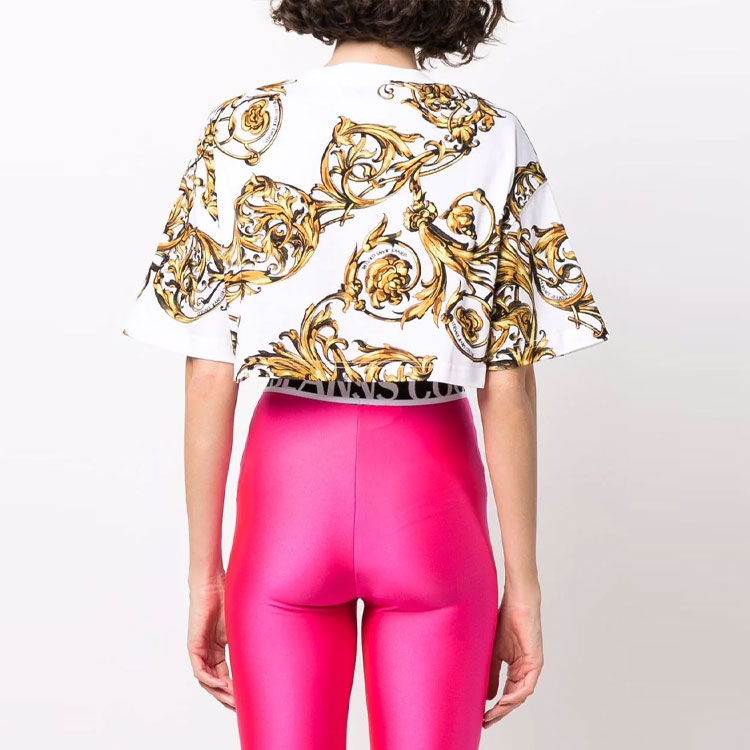 Shop (W) VERSACE JEANS COUTURE Wanita Baju Putih Cropped Cetak Koleksi SS22 72HAH623-JS049-G03