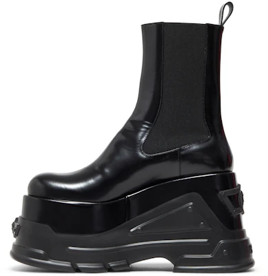 (W) But Versace Kulit Platform 'Hitam' 1008871-DVT51-1B000 Lookbook (W) But Versace Kulit Platform 'Hitam' 1008871-DVT51-1B000