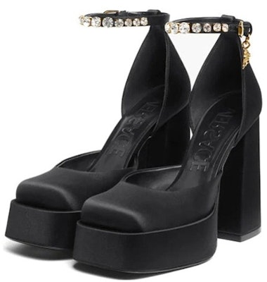 (W) Versace Medusa Aevitas Kasut Tumit Tinggi Platform Hitam Emas 1007718-DRA67_1B00V Lookbook (W) Versace Medusa Aevitas Kasut Tumit Tinggi Platform Hitam Emas 1007718-DRA67_1B00V