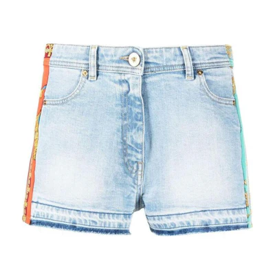 (Women) VERSACE SS22 Frayed Hem Straight Denim Shorts Blue. 1005140-1A03453-2D470