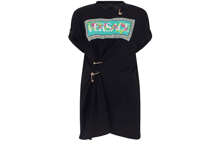 (Women) VERSACE SS22 Black Letter Print Short-Sleeve Dress Women. 1004165-1A03652-2B070