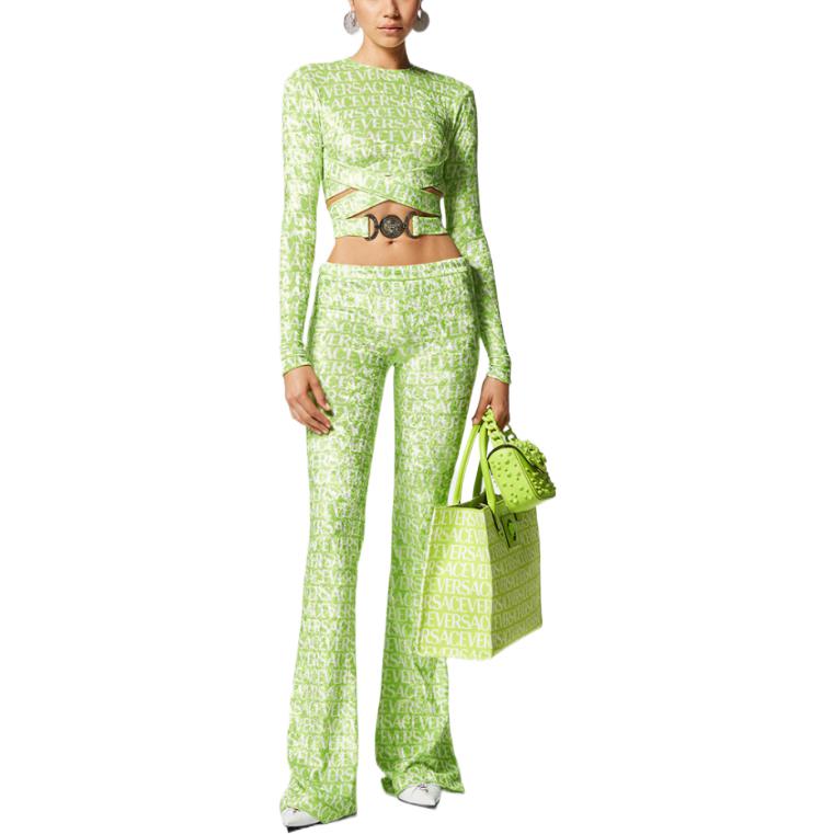 Lookbook (W) VERSACE SS23 Top Lengan Panjang Crop Hijau dengan Cetakan Logo Silang. 1008267-1A06579-5G300