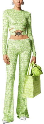 (W) VERSACE SS23 Top Lengan Panjang Crop Hijau dengan Cetakan Logo Silang. 1008267-1A06579-5G300 Lookbook (W) VERSACE SS23 Top Lengan Panjang Crop Hijau dengan Cetakan Logo Silang. 1008267-1A06579-5G300