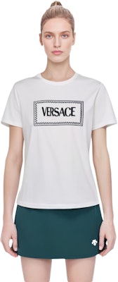 (Women) VERSACE SS23 White Crewneck T-Shirt with Solid Color Embroidered Logo 1011882-1A08573-2W020 Shop (Women) VERSACE SS23 White Crewneck T-Shirt with Solid Color Embroidered Logo 1011882-1A08573-2W020