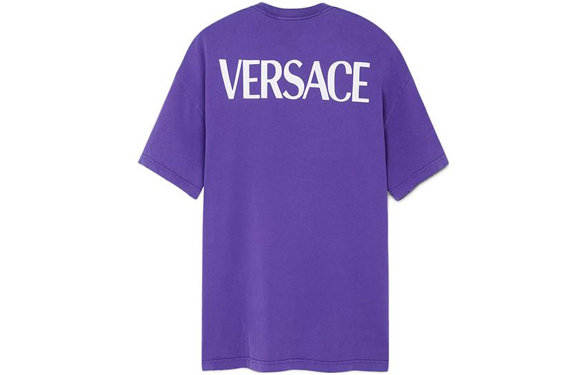 Lookbook (Women) Versace SS23 Purple Letter Print Oversized Short Sleeve T-Shirt Women 1009548-1A07261-1LD60