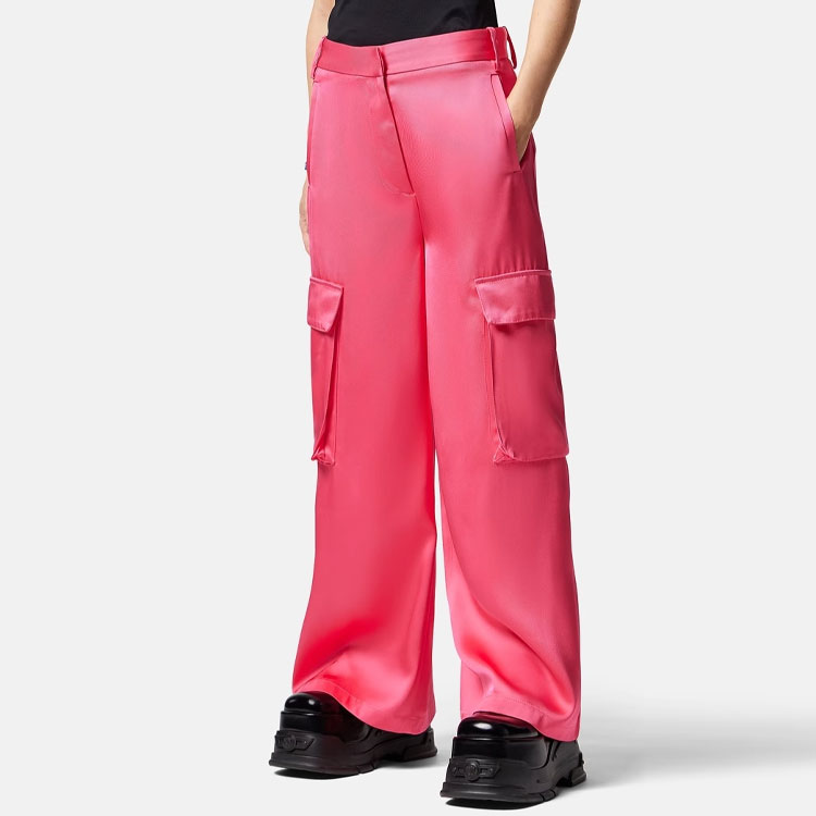 Lookbook (Women) VERSACE SS23 Solid Straight-Leg Cargo Pants Women’s Pink 1010803-1A06838-1PM60