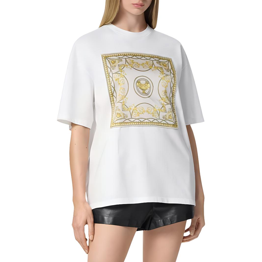 (Women) VERSACE SS24  White Floral Print Crew Neck Straight Fit T-Shirt 1016291-1A11722-2W070 圖 3