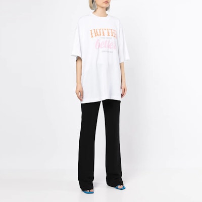 (W) ヴェトモン オーバーサイズ レタープリント ホワイト Tシャツ. UE52TR210W-WHITE Shop (W) ヴェトモン オーバーサイズ レタープリント ホワイト Tシャツ. UE52TR210W-WHITE