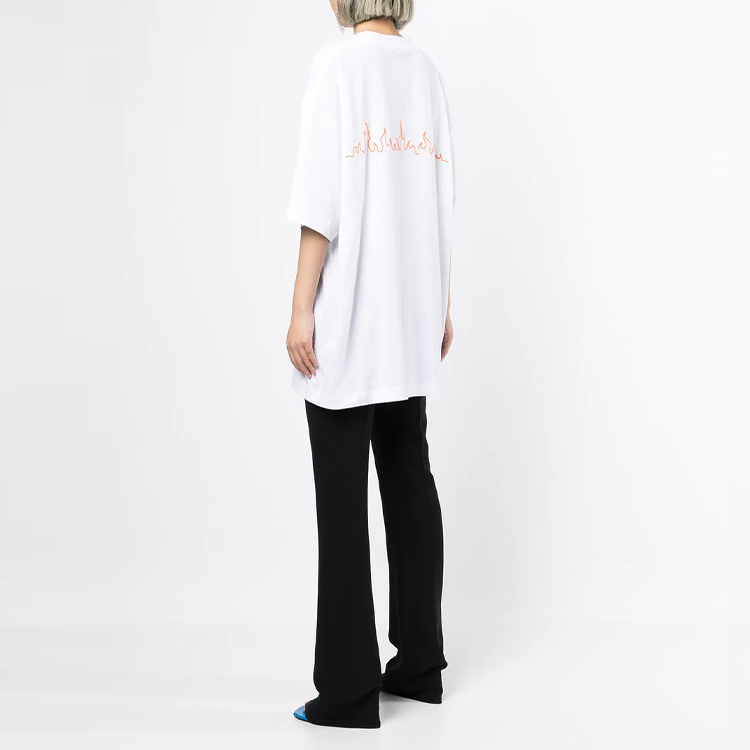 Purchase (W) ヴェトモン オーバーサイズ レタープリント ホワイト Tシャツ. UE52TR210W-WHITE