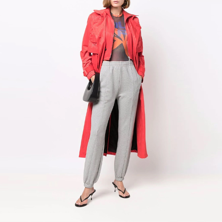 Lookbook (W) 베트몽 로고 스웻팬츠 여성 그레이. WE52PA100G1601-GREY