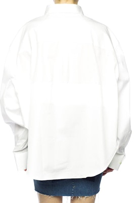 (W) Vetements SS22 Kemeja Putih Lengan Panjang Oversaiz Berkolar. WSS18SH3WHITE Purchase (W) Vetements SS22 Kemeja Putih Lengan Panjang Oversaiz Berkolar. WSS18SH3WHITE