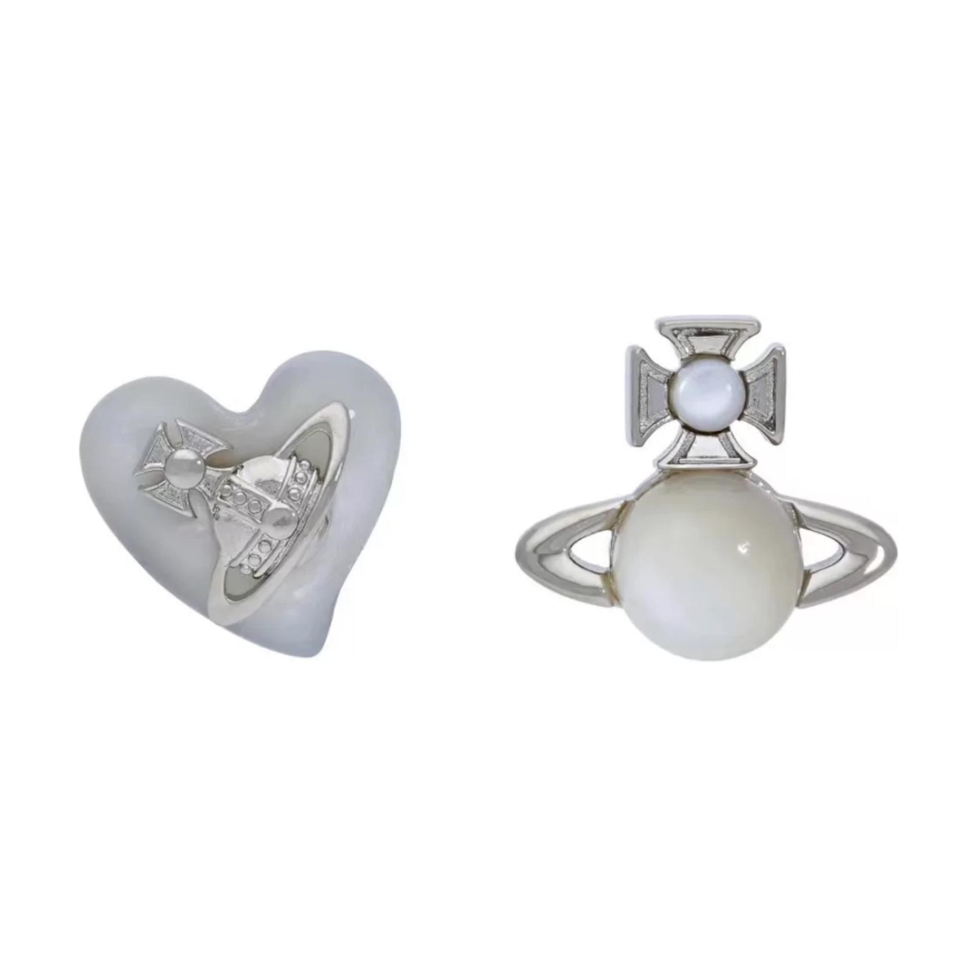 (Women) Vivienne Westwood  White Heart Saturn Pattern Brass Earrings White 505454235002