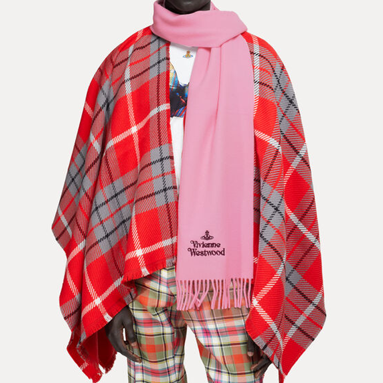 Shop (W) Vivienne Westwood Selendang Bulu Merino Padat Warna Merah Jambu 81030007-W00Q7--PINK
