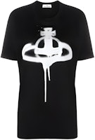 (Women) Vivienne Westwood SS23 Black Spray Saturn Print Crewneck T-Shirt. 3G010011J001MGON401 (Women) Vivienne Westwood SS23 Black Spray Saturn Print Crewneck T-Shirt. 3G010011J001MGON401