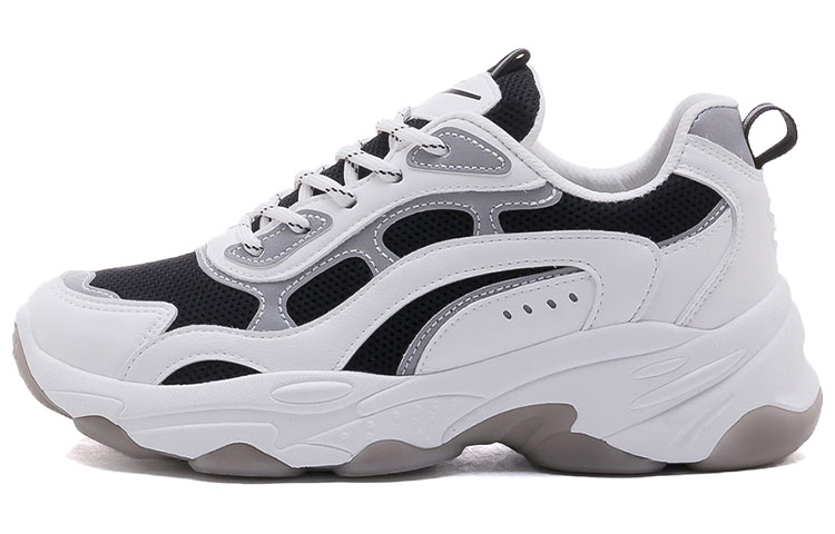 (W) Warrior 'White Black'