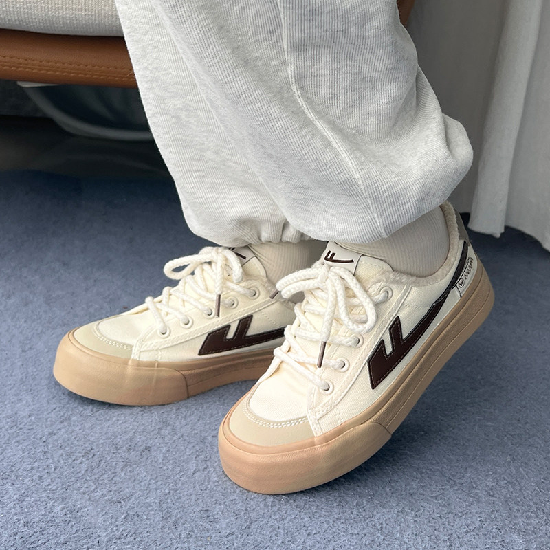 Sizing (Women) Warrior Canvas Low 'Beige Brown' WBX-221MJ01