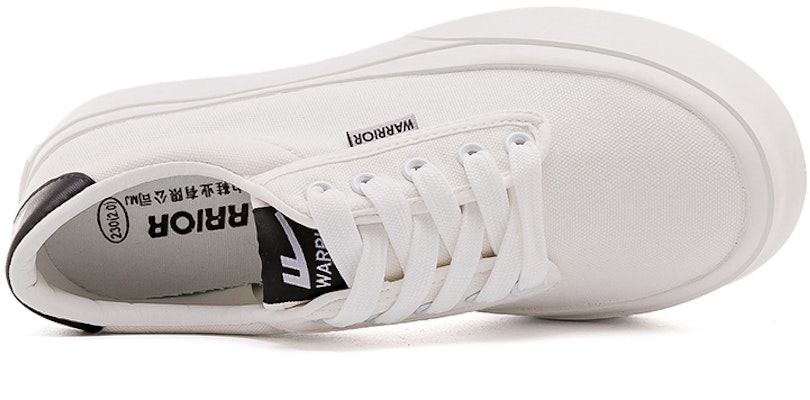 (W) Sneakers Kanvas Warrior 'Putih Serbaguna' WXY-C287MJ01 Lookbook (W) Sneakers Kanvas Warrior 'Putih Serbaguna' WXY-C287MJ01