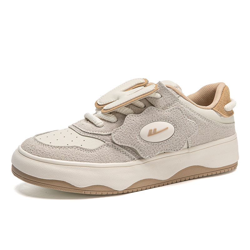 Lookbook (W) Warrior Classic Retro 'Beige Patchwork' Sepatu Olahraga Retro Beige WXY-F019MJ02