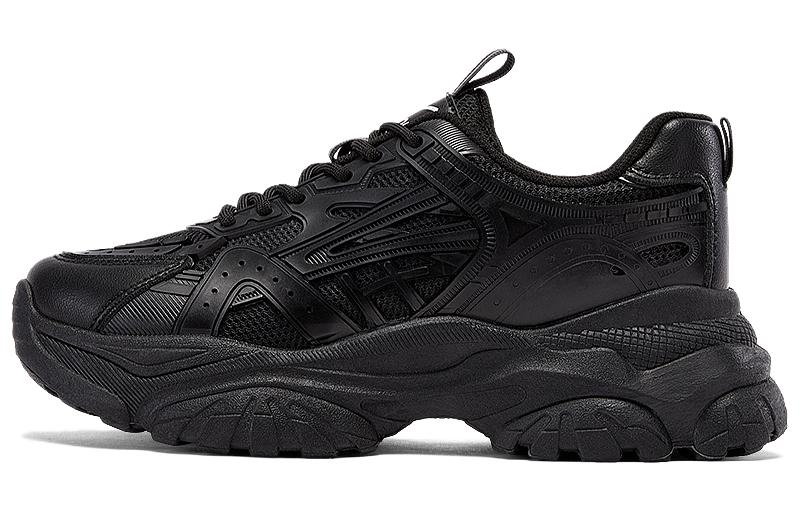 (W) Warrior Dad Shoe Low 'Black CMFT'