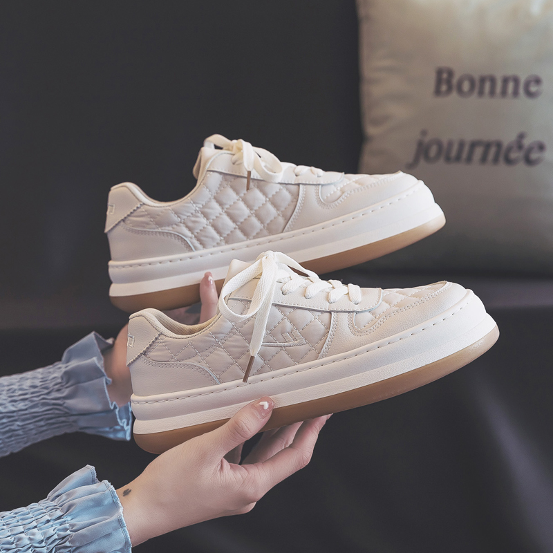 Details for (W) Kasut Warrior Low-Top Platform 'Beige' WXY(S)-0451M01