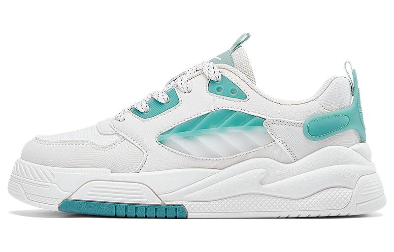 (W) Warrior Low-Top Sneaker 'Muted Green'