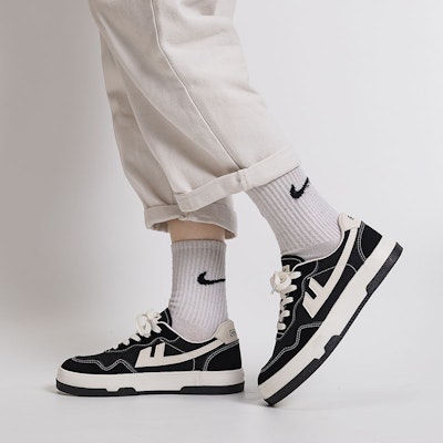 (W) Warrior Low Top 'Hei Mi' Sneakers Lelaki Rendah. WXY-D203G04 Sizing (W) Warrior Low Top 'Hei Mi' Sneakers Lelaki Rendah. WXY-D203G04