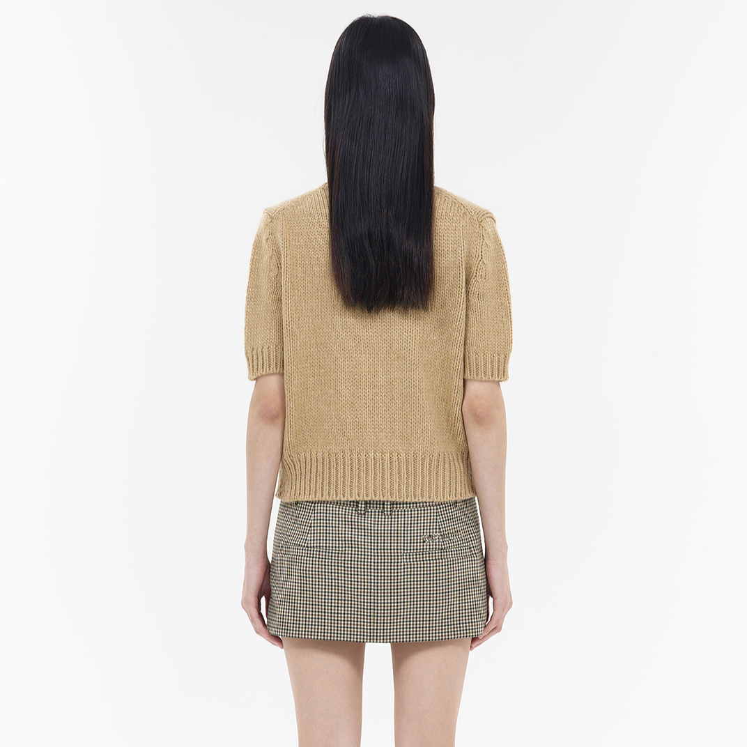 (Women) WE11DONE  Beige Pocket Knit Short Sleeve T-Shirt with Metal Logo. WD-KT2-24-631-W-BG 圖 5