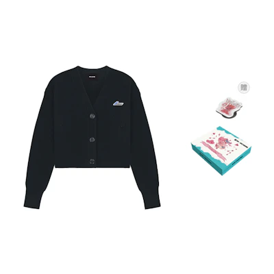 (Women) WE11DONE SS23 Black V-Neck Knit Sweater with Front Logo. WD-KC1-23-670-W-BK