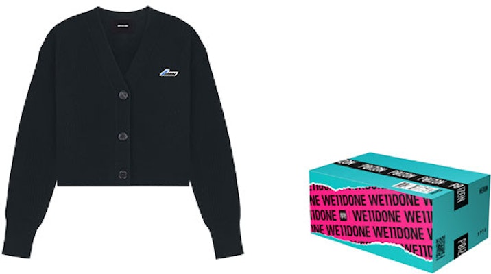 (W) WE11DONE SS23 黑色V領刺繡標誌針織毛衣禮盒裝 WD-KC3-22-646-W-BK Lookbook (W) WE11DONE SS23 黑色V領刺繡標誌針織毛衣禮盒裝 WD-KC3-22-646-W-BK