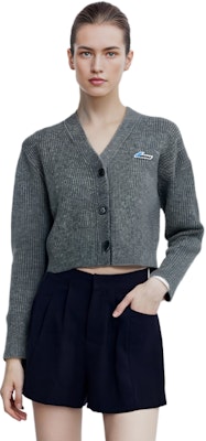 (W) WE11DONE SS23 灰色V領標誌針織毛衣 禮盒款 WD-KC1-23-670-W-GY Details for (W) WE11DONE SS23 灰色V領標誌針織毛衣 禮盒款 WD-KC1-23-670-W-GY